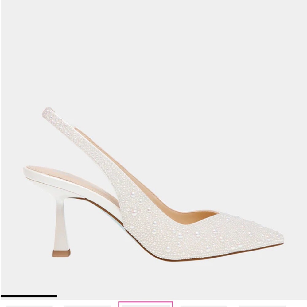 New Betsey Johnson mid size wedding -heel Ivory (Clark ) size 10